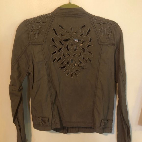 CUTE ARMY GREEN JACKET WITH CUTOUTS NWT SIZE M - Picture 7 of 9